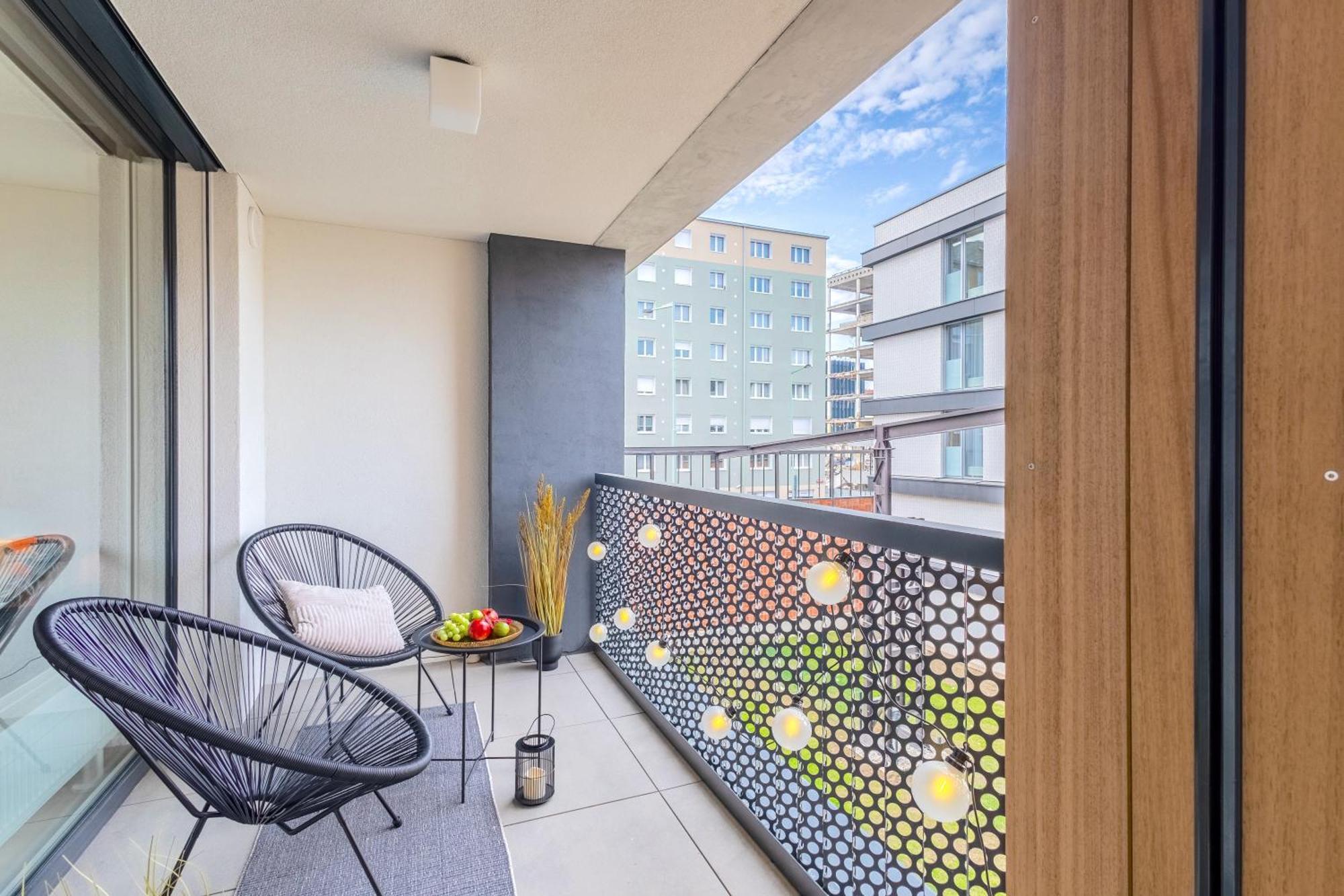 Design Apartment - Balcony, Free Parking, Yoga, 10 Mins To Center, By Gravity Praha Exteriér fotografie