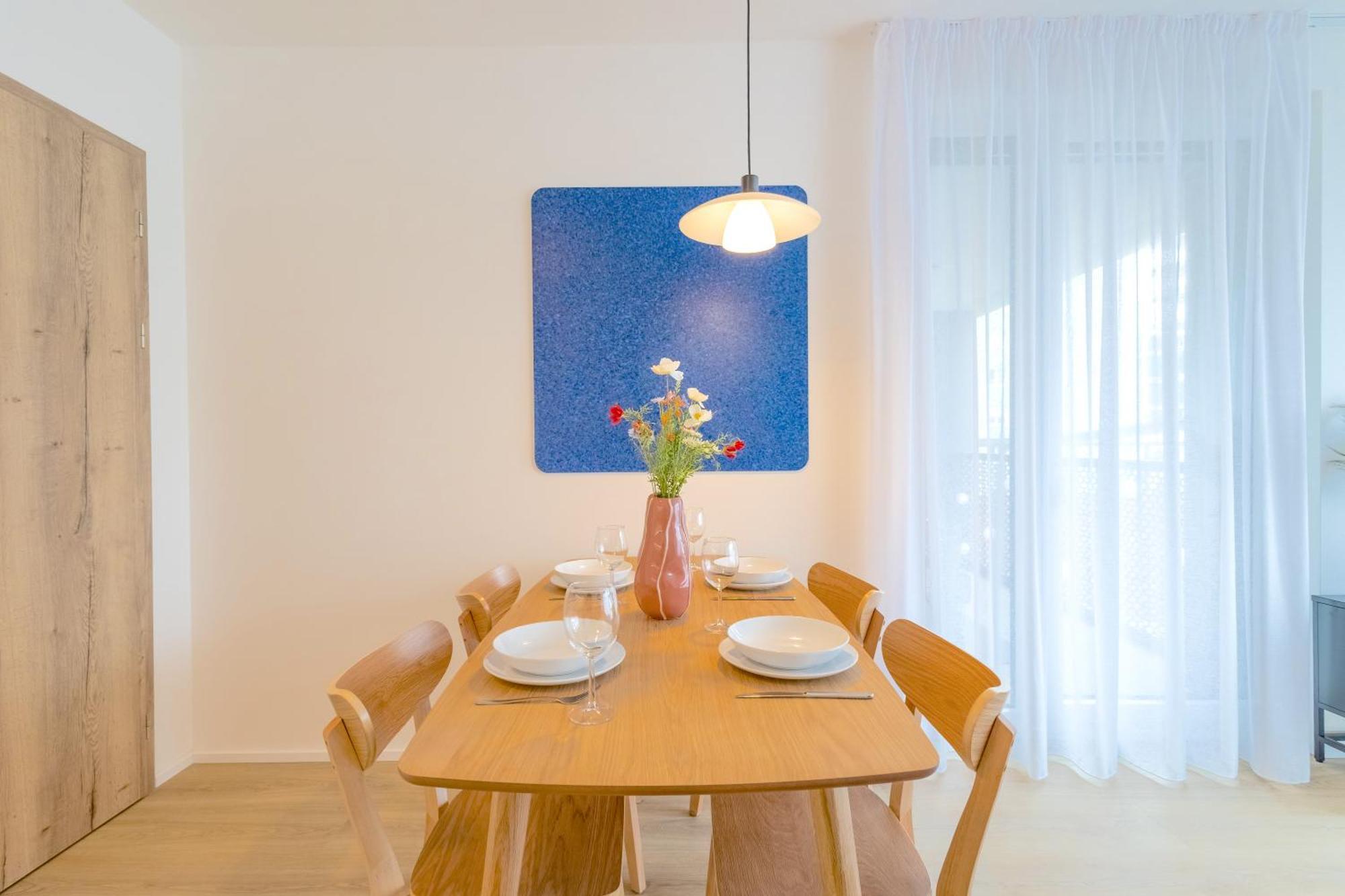 Design Apartment - Balcony, Free Parking, Yoga, 10 Mins To Center, By Gravity Praha Exteriér fotografie