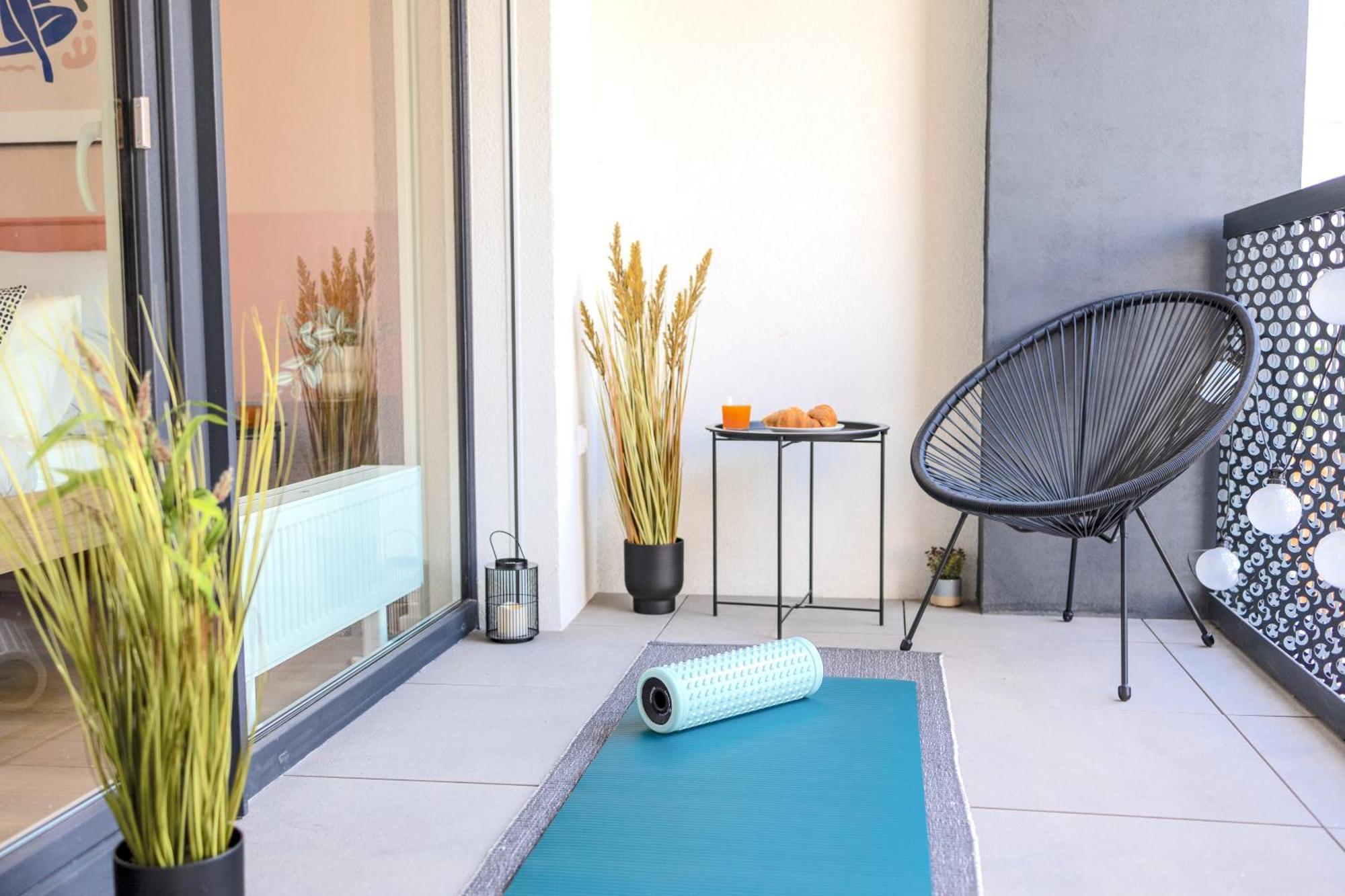 Design Apartment - Balcony, Free Parking, Yoga, 10 Mins To Center, By Gravity Praha Exteriér fotografie
